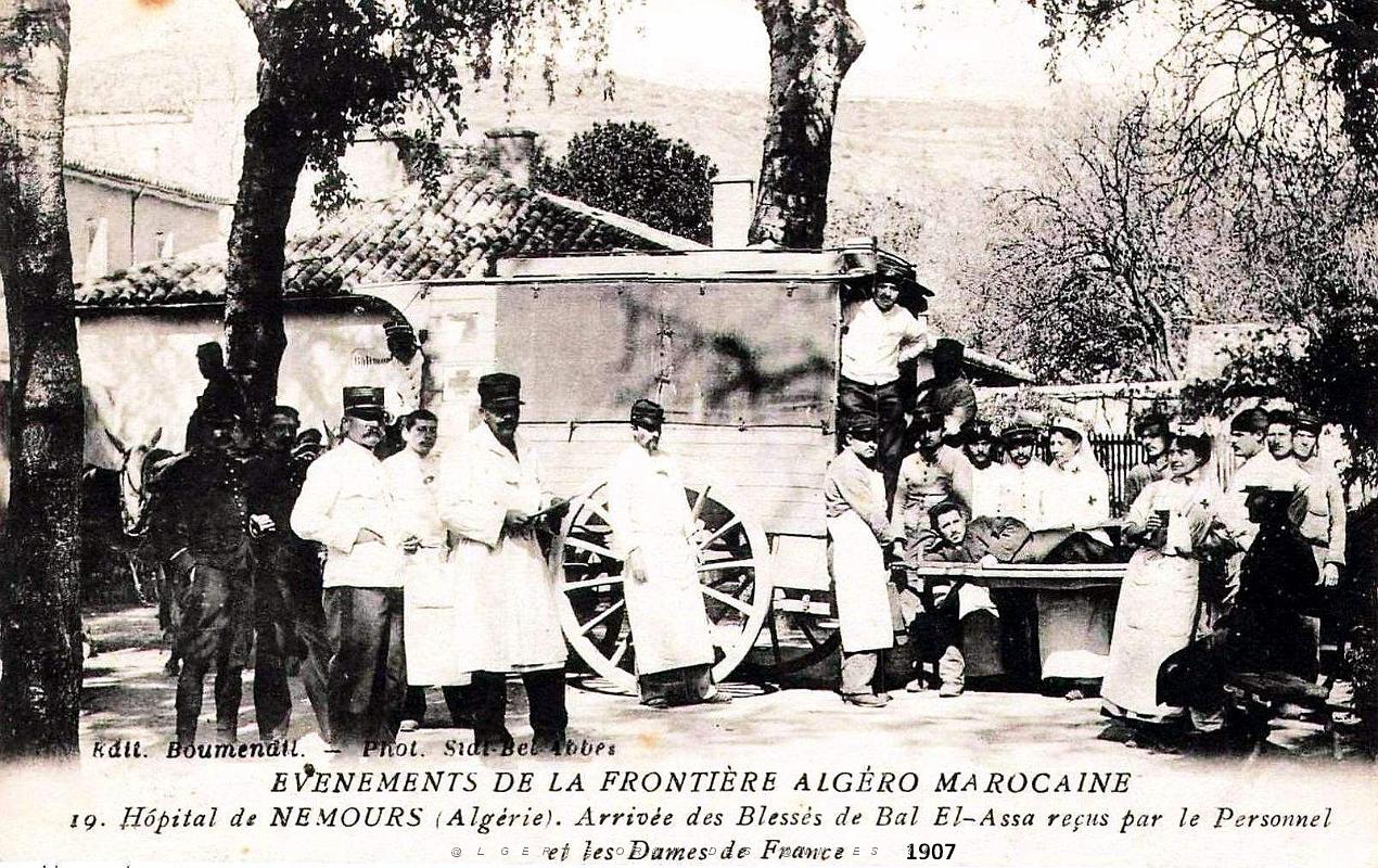 Nemours - Hopital - Arrivee des Blesses de Bab-El-Assa - 1907.jpg